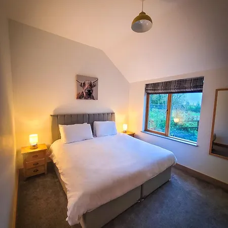 Hay'S Wood Retreat - Holiday Cottages North Runcton Room photo