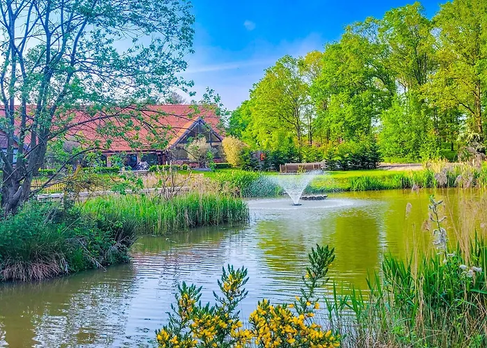 Hay\'S Wood Retreat - Holiday Cottages